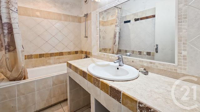 Appartement F4 à vendre - 4 pièces - 64.38 m2 - BASTIA - 202 - CORSE - Century 21 Dary Immobilier