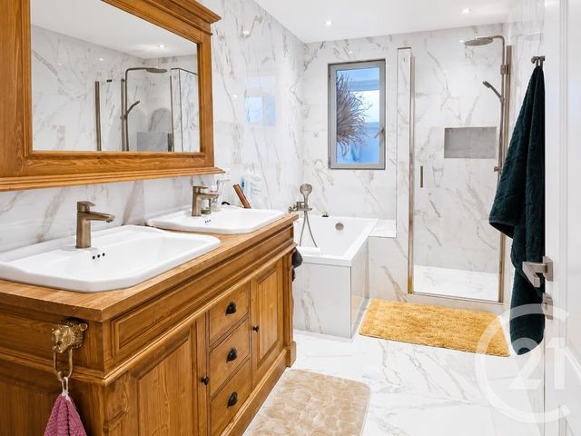 Appartement à vendre - 4 pièces - 123.04 m2 - SAN MARTINO DI LOTA - 202 - CORSE - Century 21 Dary Immobilier
