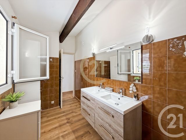 Appartement T3 à louer - 3 pièces - 91.35 m2 - ST FLORENT - 202 - CORSE - Century 21 Dary Immobilier