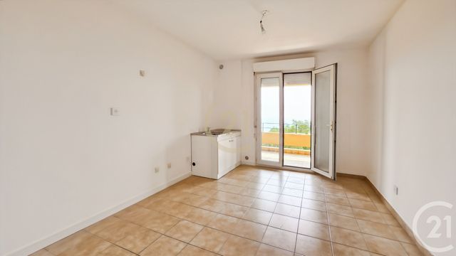 Appartement T2 à vendre - 3 pièces - 73.21 m2 - BASTIA - 202 - CORSE - Century 21 Dary Immobilier